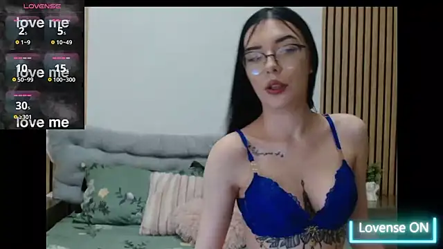 Ella Chloe21 online show from March 2026 10:33:02 PM