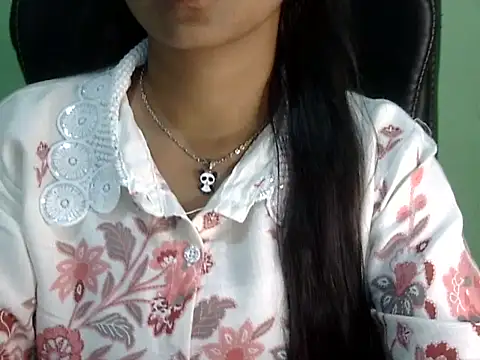 cute momo love online show from April 2026 05:14:02 AM