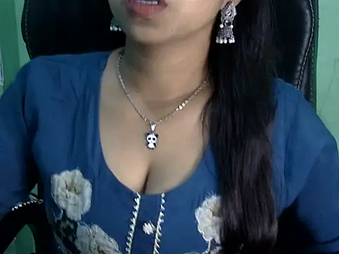 cute momo love online show from March 2026 05:31:02 AM