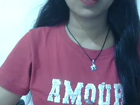 cute momo love online show from June 2026 05:18:02 AM