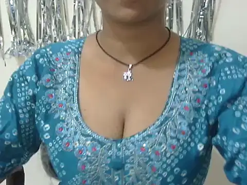 cute momo love online show from July 2026 05:49:02 AM