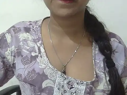 cute momo love online show from July 2026 04:18:02 AM
