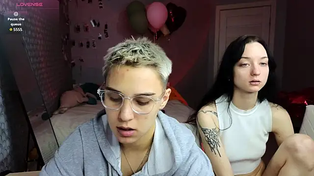 LuxuryLoverss online show from March 2026 11:08:01 AM