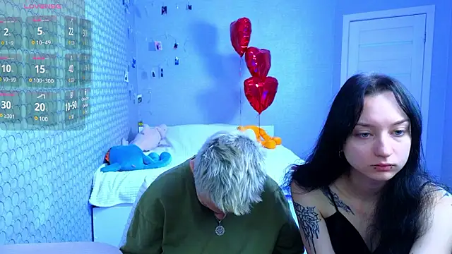 Snapshot of LuxuryLoverss chatting on March 2026 11:10:01 AM LuxuryLoverss online show from March 2026 11:10:01 AM