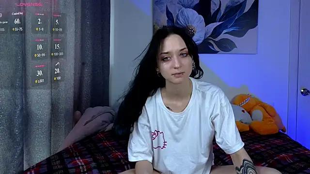 LuxuryLoverss online show from May 2026 11:10:02 AM