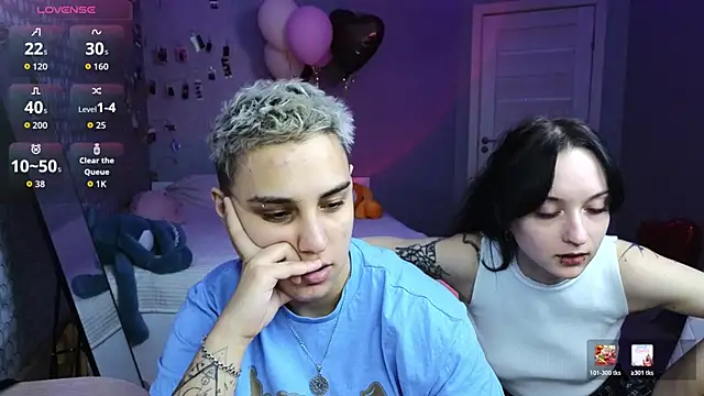 LuxuryLoverss online show from March 2026 10:49:01 AM