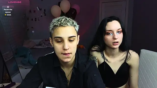 LuxuryLoverss online show from April 2026 10:55:01 AM