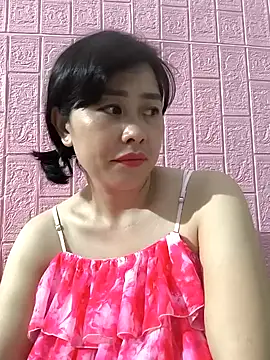 juicy-milu online show from June 2026 05:30:01 PM