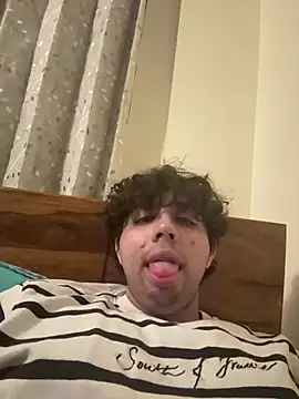 lucasmaxtoy online show from February 2026 05:58:01 PM