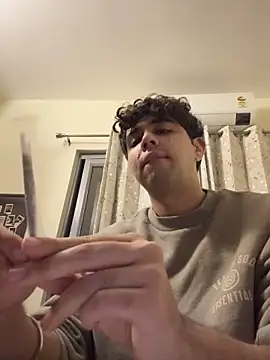 lucasmaxtoy online show from February 2026 08:09:01 PM