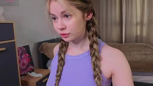 Dipamelly online show from April 2026 02:07:02 AM