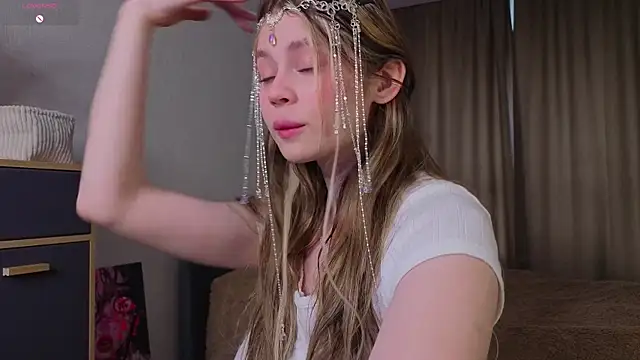 Dipamelly online show from April 2026 02:41:01 AM