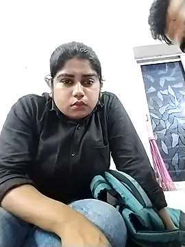 Snapshot of Cute_Piu chatting on February 2026 12:40:01 PM Cute Piu online show from February 2026 12:40:01 PM