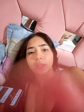 Sexy cloe outdoors online show from March 2026 08:05:02 PM