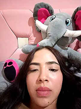 Sexy cloe outdoors online show from February 2026 06:02:01 AM