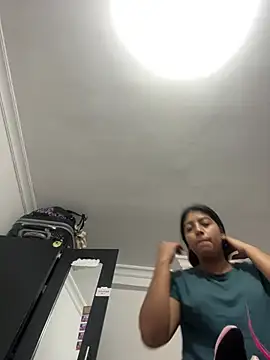 Sexy mia outdoors online show from April 2026 08:10:02 AM