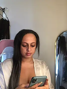 mayawesttt online show from March 2026 12:44:02 PM