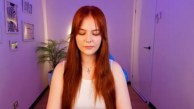 Elle Funning online show from May 2026 03:21:01 AM