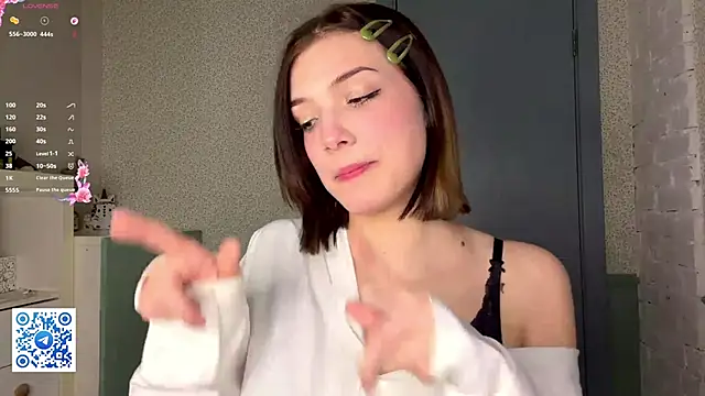 Carolini i online show from March 2026 09:48:01 PM