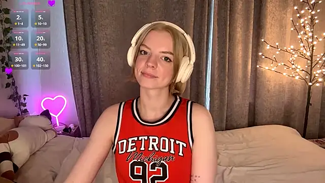 Snapshot of Marry_Sornatiko chatting on May 2026 03:26:01 PM Marry Sornatiko online show from May 2026 03:26:01 PM
