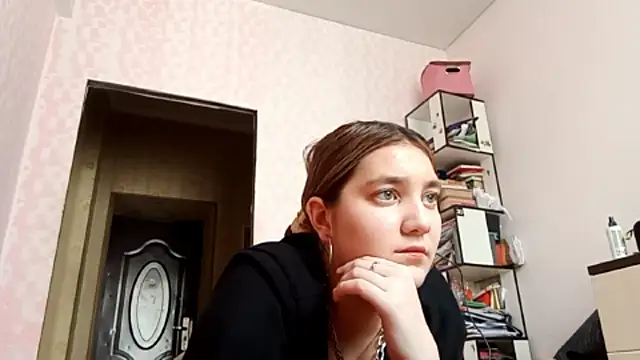 JanineThielman online show from April 2026 08:32:01 AM