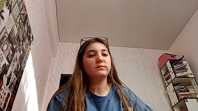 JanineThielman online show from June 2026 12:11:01 PM