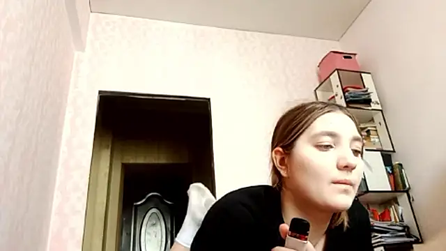 Snapshot of JanineThielman chatting on March 2026 08:26:01 AM JanineThielman online show from March 2026 08:26:01 AM