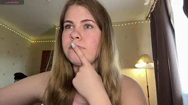 Amy Maev online show from May 2026 09:28:02 AM