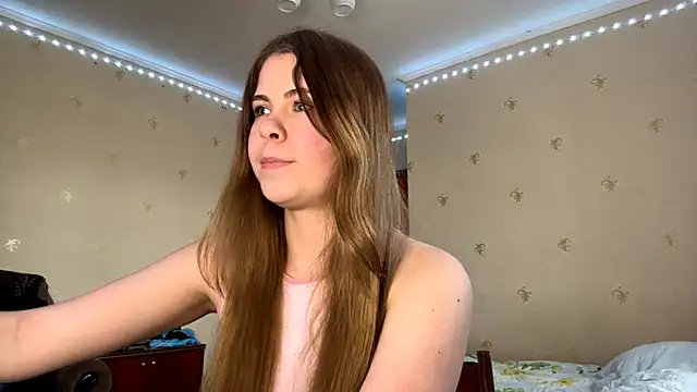 Amy Maev online show from April 2026 01:41:01 PM