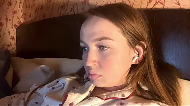 Hanna  Montanna online show from February 2026 03:22:01 PM