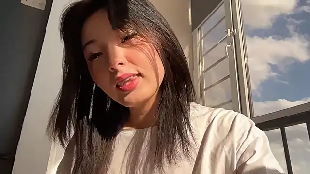 minnie joy online show from June 2026 12:38:02 PM