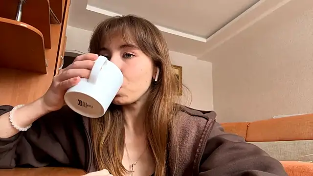 Snapshot of SerenaHawthorne chatting on March 2026 09:49:01 AM SerenaHawthorne online show from March 2026 09:49:01 AM