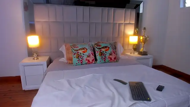 Snapshot of Tiffanyy_Lam chatting on March 2026 10:06:01 PM Tiffanyy Lam online show from March 2026 10:06:01 PM