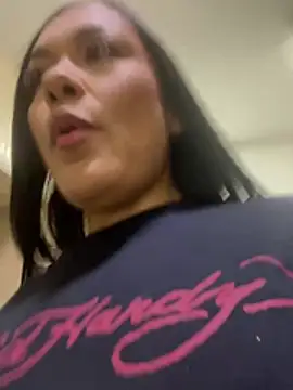 Snapshot of Tiffanyy_Lam chatting on February 2026 09:36:01 PM Tiffanyy Lam online show from February 2026 09:36:01 PM