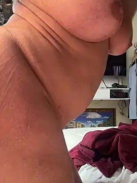 Nanda loiragostosa online show from March 2026 11:58:01 AM