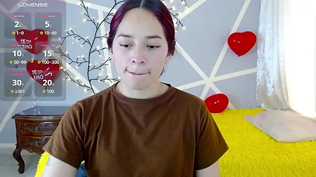 Liore Vance online show from February 2026 07:13:01 PM