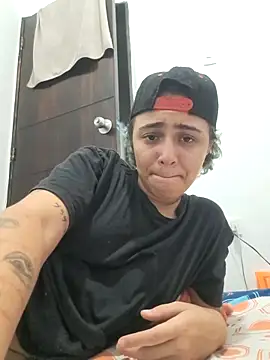 Snapshot of LittleMikeUwU chatting on February 2026 05:52:02 AM LittleMikeUwU online show from February 2026 05:52:02 AM