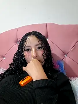 Snapshot of keylatiff chatting on February 2026 10:21:02 PM keylatiff online show from February 2026 10:21:02 PM