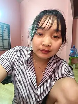 Myna5790 online show from March 2026 11:33:02 AM