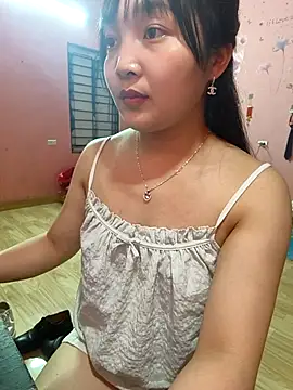 Myna5790 online show from March 2026 02:19:02 PM