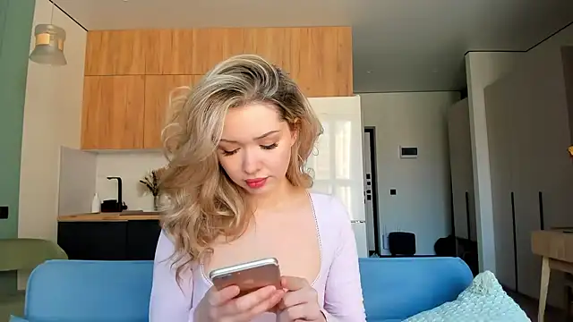 CassandraArmas online show from March 2026 08:18:01 AM