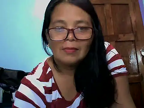 Flowerblossom123 online show from April 2026 04:19:01 AM