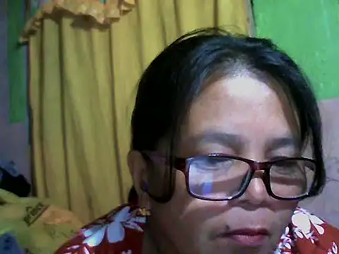 Flowerblossom123 online show from May 2026 07:06:01 PM