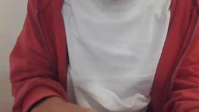 Snapshot of Ethangh001 chatting on February 2026 09:31:02 AM Ethangh001 online show from February 2026 09:31:02 AM