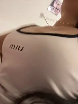 Miumieu2 online show from April 2026 02:18:01 AM