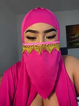 Snapshot of Yasmin_cute chatting on May 2026 01:50:01 PM Yasmin cute online show from May 2026 01:50:01 PM