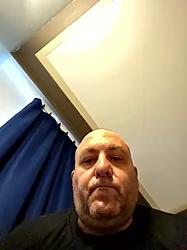 sissy2727 online show from April 2026 10:06:02 PM