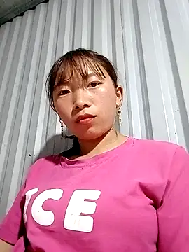 Xuka-xx online show from March 2026 05:04:01 PM