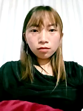 Xuka-xx online show from April 2026 04:44:01 PM
