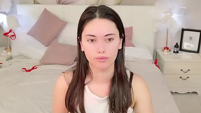 Lunaa Babygirl online show from March 2026 07:47:01 AM